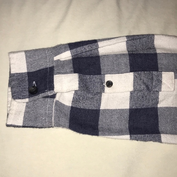 Navy blue Goodfellow & Co long sleeve flannel - Picture 5 of 6